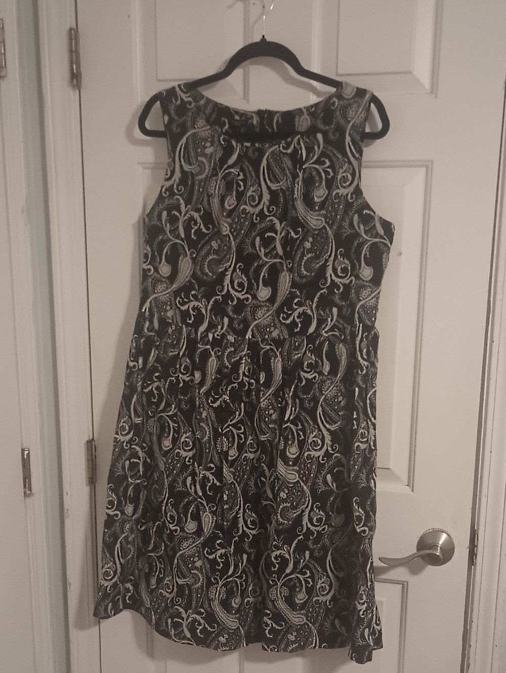 Talbots Black & White Paisley-Print Sleeveless Midi Dress